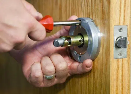 Super Locksmith Services Pacific Palisades, CA 310-955-1736 - 29-13